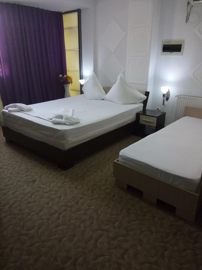 Hotel Casa Ghetu Fundeni à Bucarest Extérieur photo